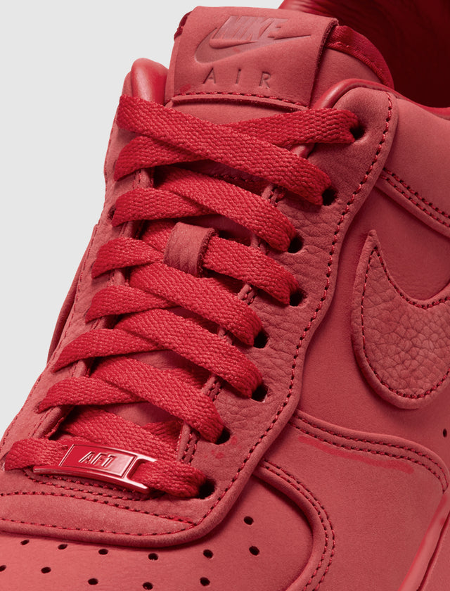 NIKE AIR FORCE 1 "UNIVERSITY OF GEORGIA"