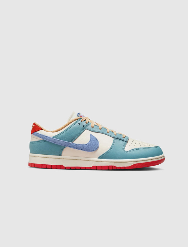 DUNK LOW PREM "PALE IVORY/ ROYAL PULSE/ DENIM TURQUOISE"