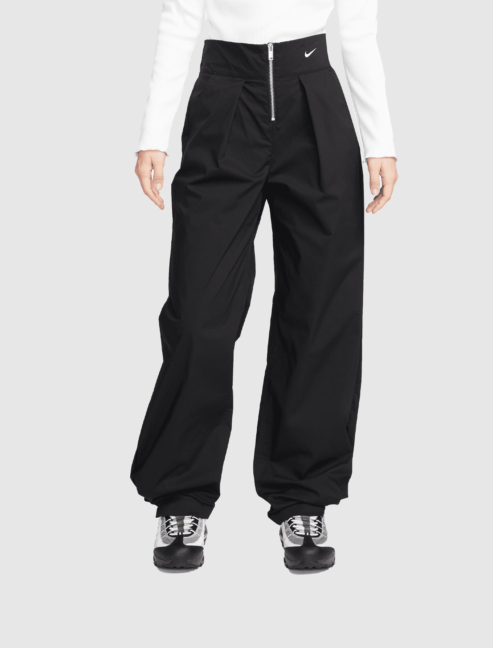 NIKE WOMEN'S WOVEN TROUSER PANT