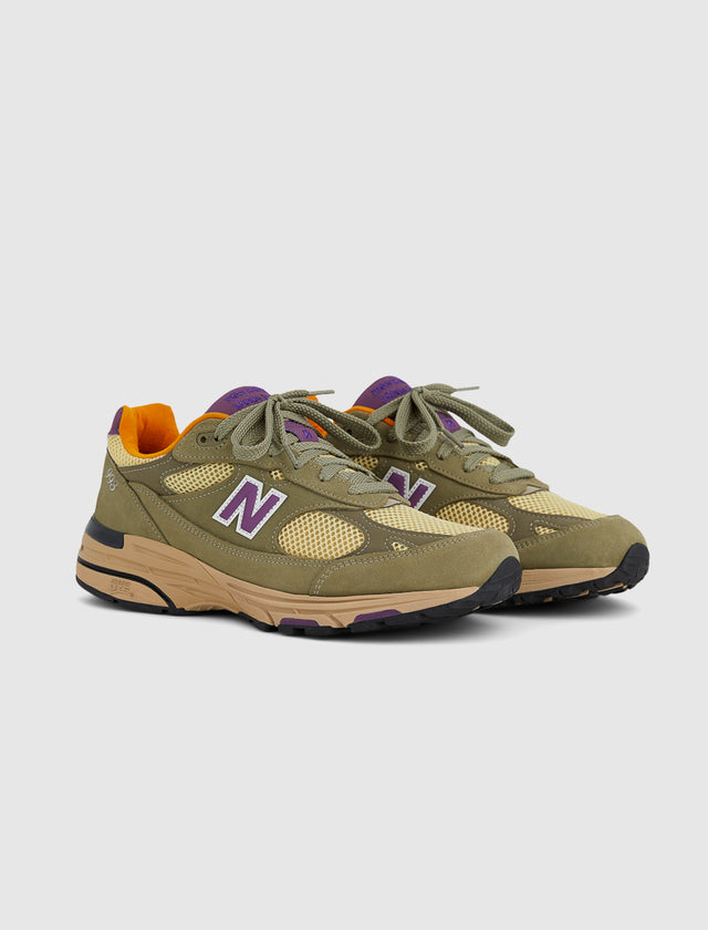MADE IN USA 993 "OLIVE"
