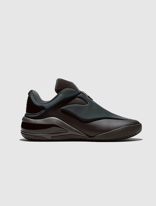 SHAI 001 "CHARM BLACK"